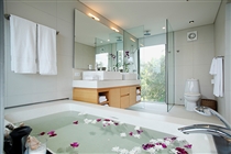 Luxurious ensuite design